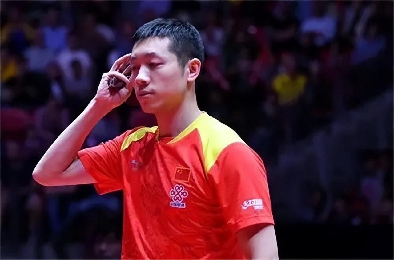 法国乒乓球队横扫奥地利乒乓球队，许昕惊艳世界
