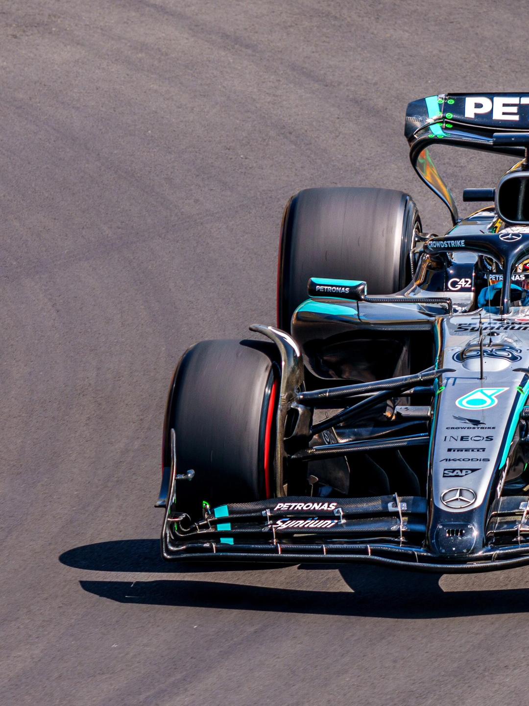 索伯车队力克迈凯伦，拉塞尔惊艳四座