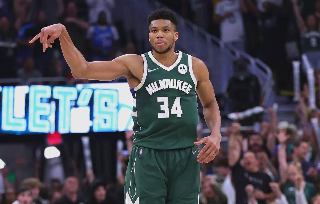 雄鹿险胜凯尔特人,保罗惊艳四座 雄鹿险胜凯尔特人,保罗惊艳四座