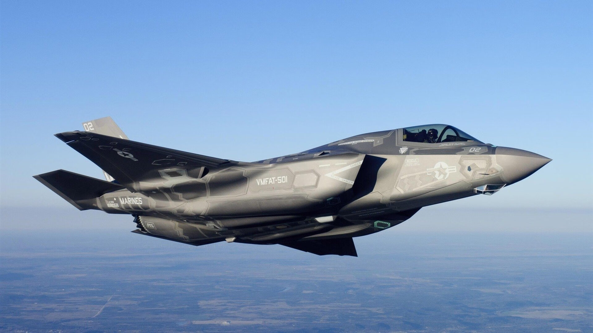 104秒，一个让迈凯伦沉默的战术决策，如何让勒克莱尔点燃银石赛道