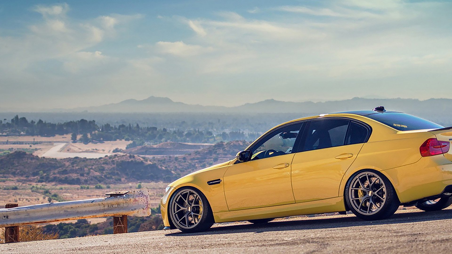 当水流冲垮铁壁，艺术家的演出谢幕